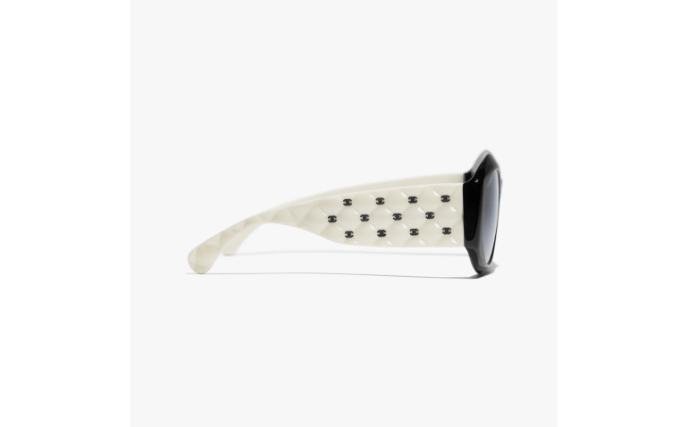 Lunettes Ovales Chanel 