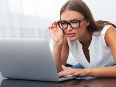 Comprendre la myopie : causes, symptômes et traitements